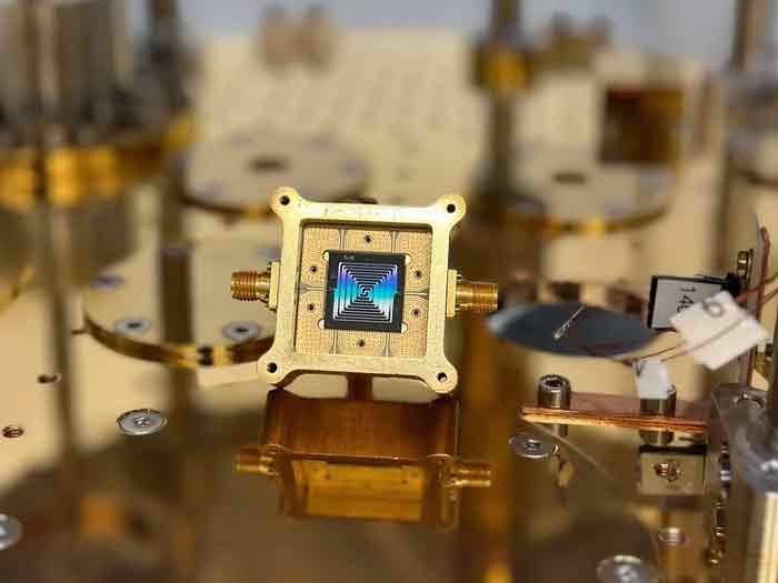 ҵ˾ʼΪӼ׵CMOSܡŴͳ